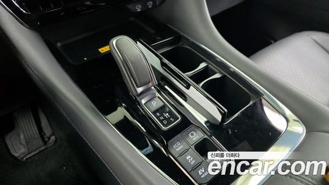 Toyota Alphard 2023 — Şəkil 9/20