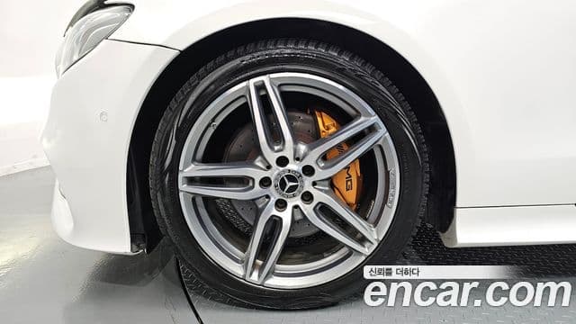 Mercedes-Benz E-Class 2018 — фото 5 из 20