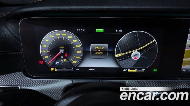 Mercedes-Benz E-Class 2020 — ფოტო 8/20