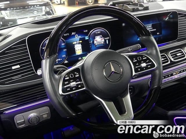 Mercedes-Benz GLS-Class 2022 — фото 18 из 20
