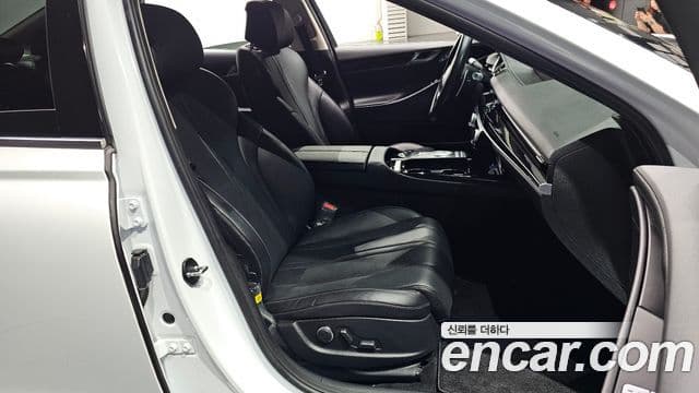 Genesis Electrified G80 2022 — ფოტო 9/20