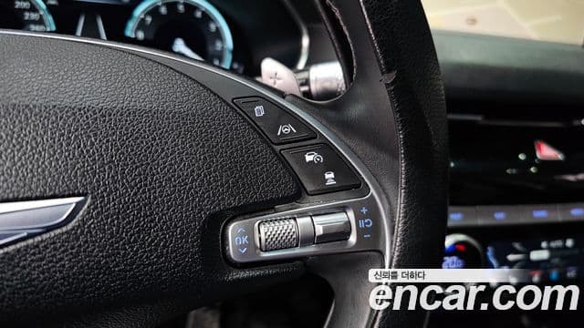 Genesis Electrified G80 2022 — ფოტო 17/20
