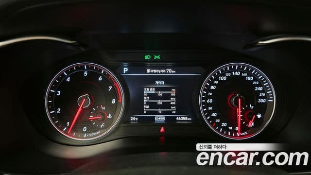 Genesis G70 2019 — ფოტო 8/20