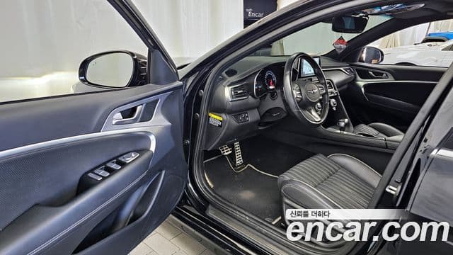 Genesis G70 2019 — ფოტო 10/20