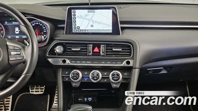 Genesis G70 2019 — ფოტო 14/20