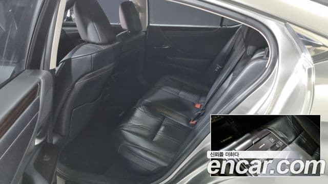 Lexus ES300h 2018 — ფოტო 9/18