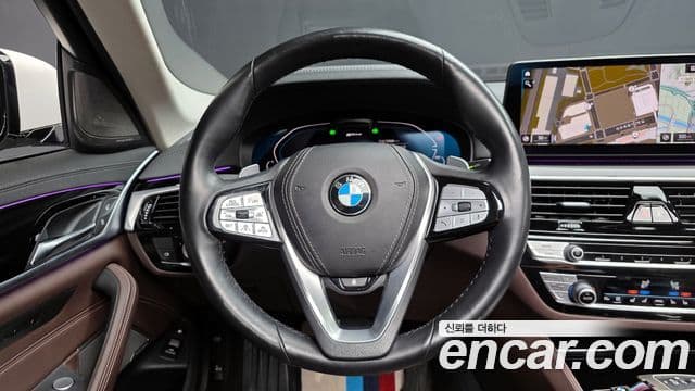 BMW 5 Series 2021 — Şəkil 13/20