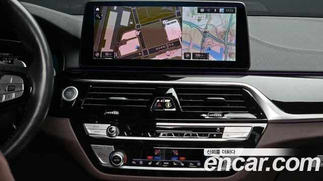 BMW 5 Series 2021 — Şəkil 14/20