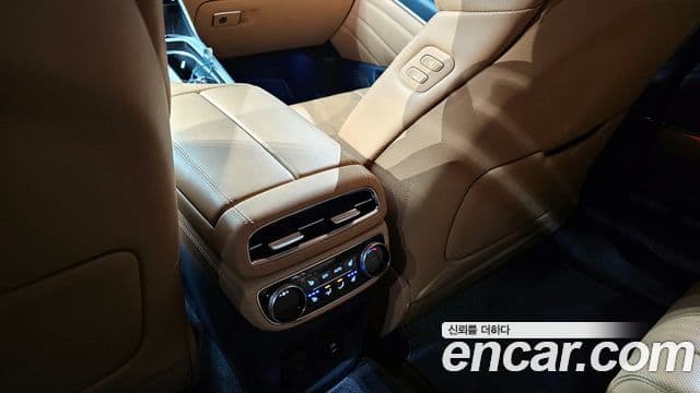 Genesis GV80 2020 — фото 18 из 20
