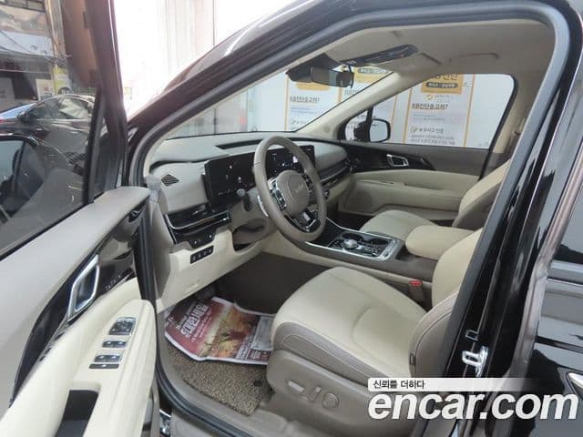 Kia Carnival 2024 — фото 4 из 20