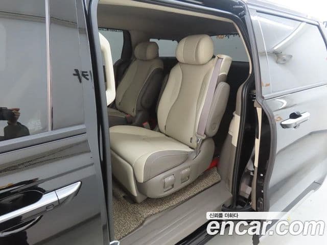 Kia Carnival 2024 — фото 5 из 20