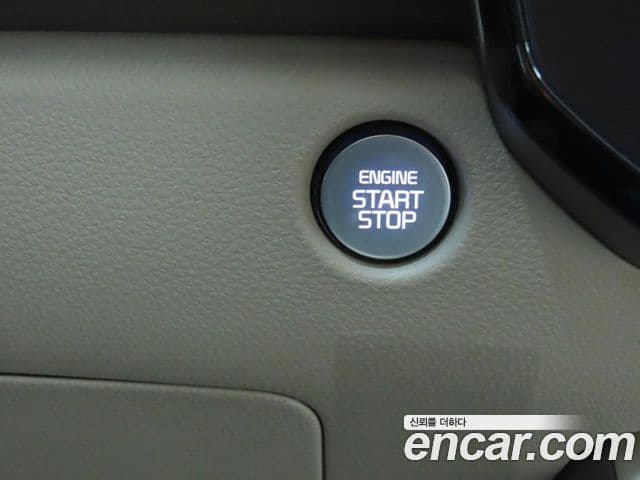 Kia Carnival 2024 — фото 12 из 20