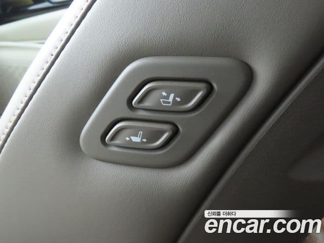 Kia Carnival 2024 — фото 14 из 20