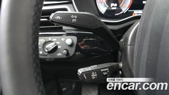 Audi A4 2021 — фото 16 из 20