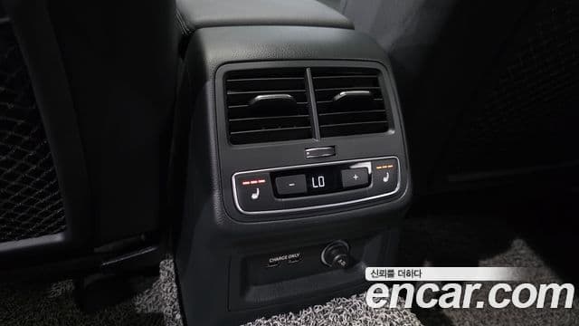 Audi A4 2021 — фото 18 из 20