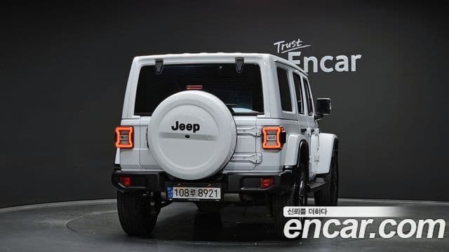 Jeep Wrangler 2022 — Şəkil 3/20
