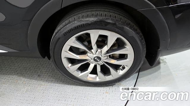Kia Sorento 2020 — Фото 5/20