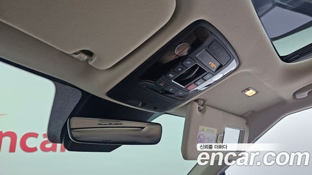 Kia Carnival 2022 — Şəkil 17/20