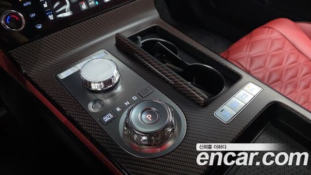 Genesis Electrified G80 2025 — фото 9 из 20