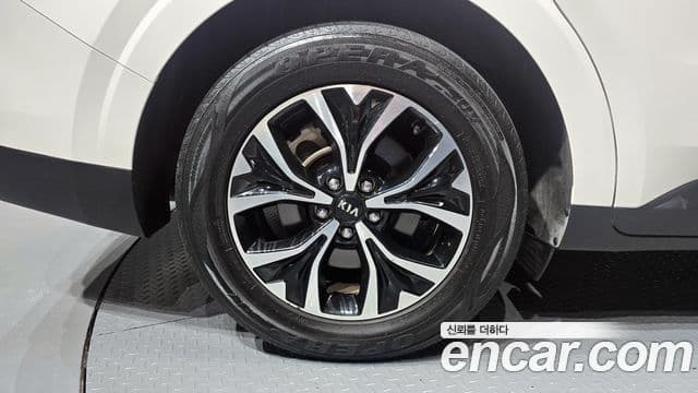 Kia Carnival 2020 — фото 5 из 20