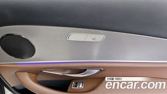 Mercedes-Benz E-Class 2018 — Şəkil 18/20
