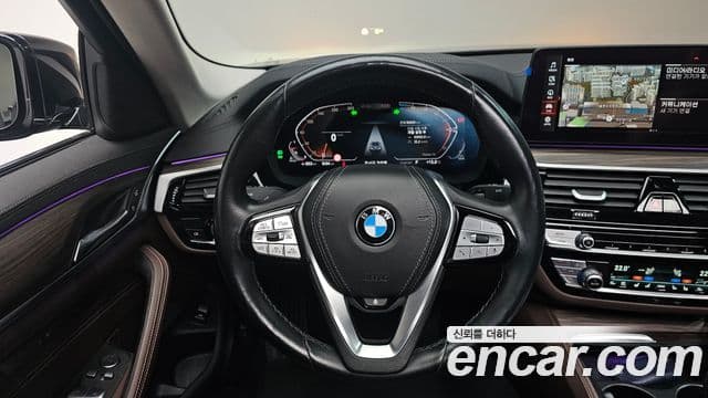 BMW 5 Series 2021 — Şəkil 16/20