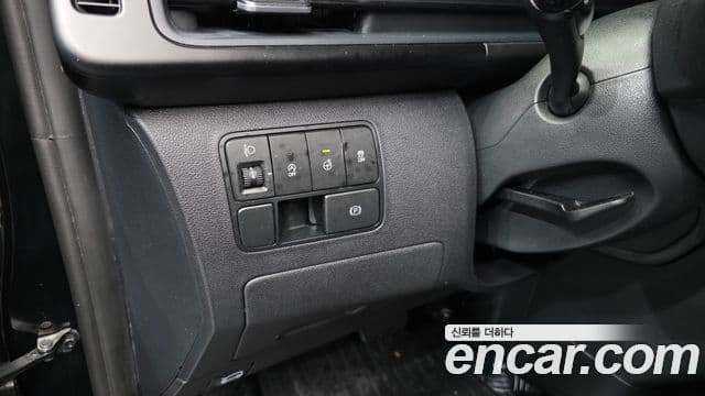 Hyundai Staria 2024 — фото 15 из 20