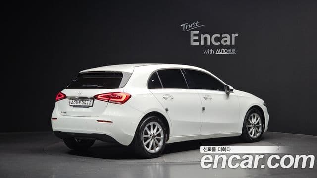 Mercedes-Benz A-Class 2020 — ფოტო 17/20