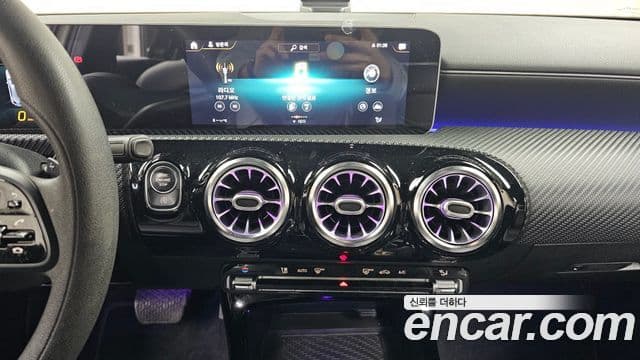 Mercedes-Benz A-Class 2020 — ფოტო 10/20