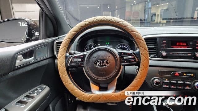 Kia Sportage The Bold 2019 — ფოტო 14/20