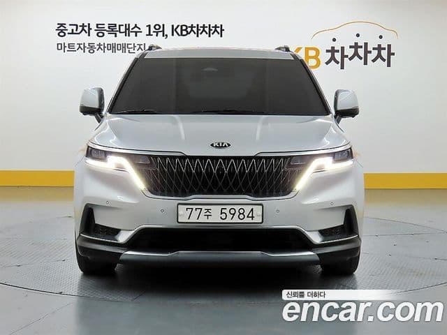 Kia Carnival 2020 — ფოტო 1/20