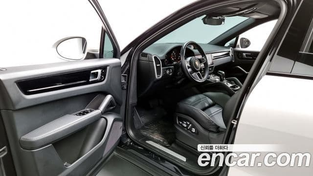 Porsche Cayenne 2020 — Şəkil 10/20