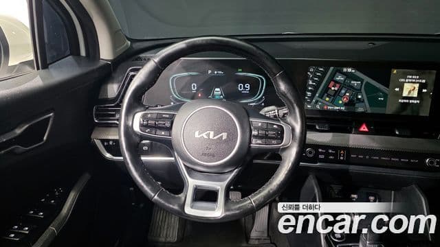 Kia Sportage 2021 — ფოტო 13/20