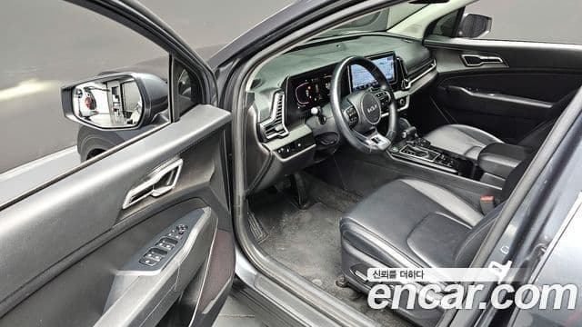 Kia Sportage 2023 — фото 12 из 20