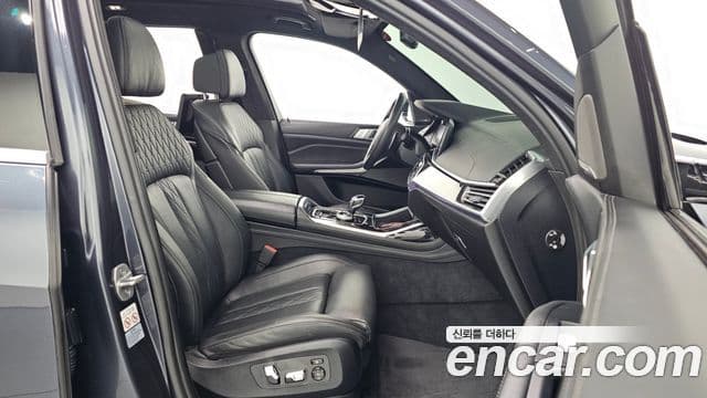 BMW X7 2020 — ფოტო 11/20
