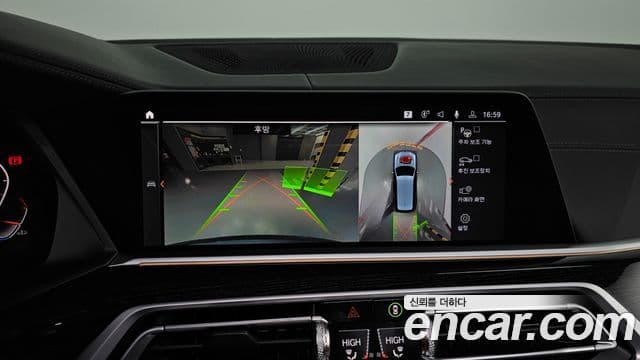 BMW X7 2020 — ფოტო 16/20