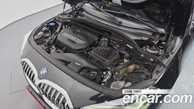 BMW 1 Series 2023 — ფოტო 6/20