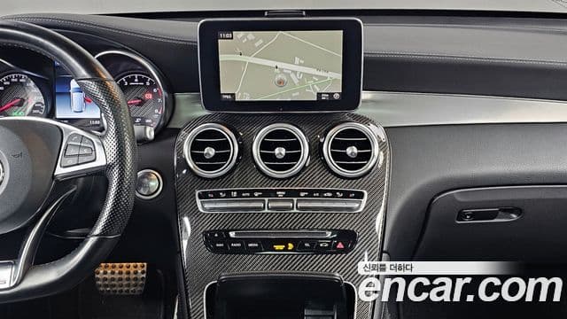 Mercedes-Benz GLC-Class 2019 — ფოტო 16/20