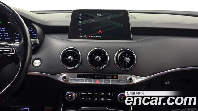 Kia Stinger 2019 — Фото 15/20