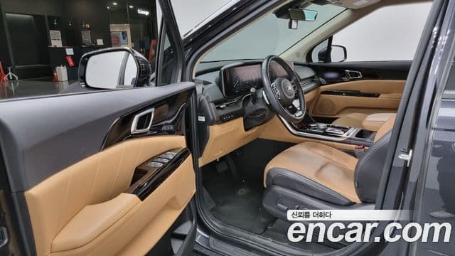 Kia Carnival 2021 — Фото 10/20