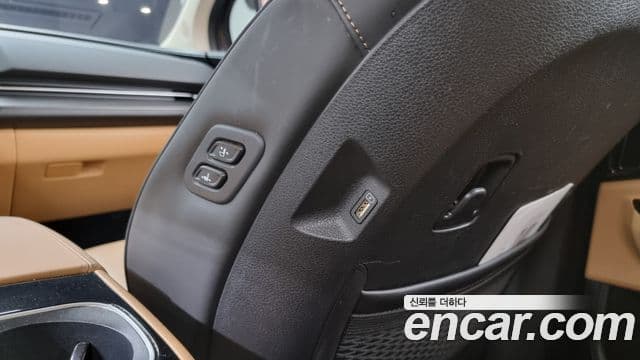 Kia Carnival 2021 — Фото 19/20