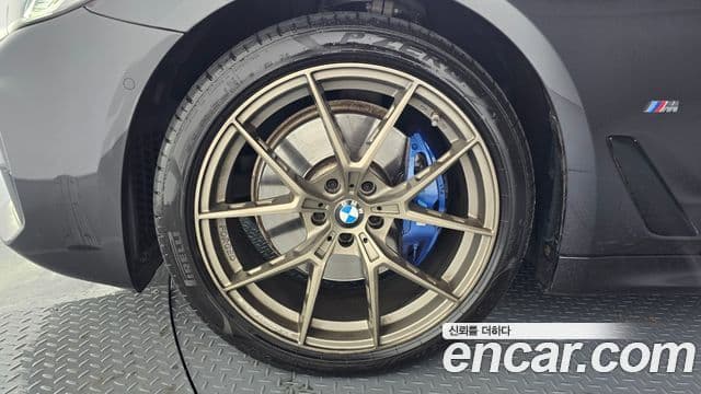 BMW 5 Series 2022 — Şəkil 5/20
