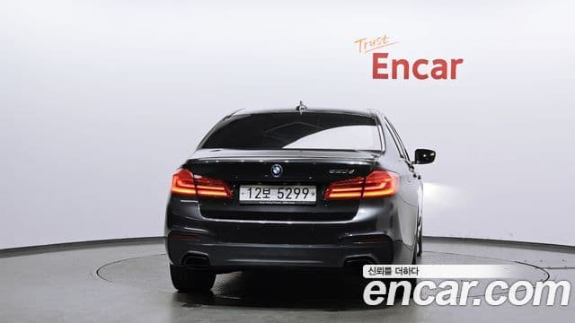 BMW 5 Series 2018 — Şəkil 4/20
