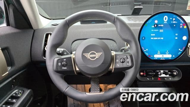 Mini Cooper S Countryman 2024 — фото 13 из 20
