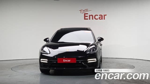 Porsche Panamera 2023 — ფოტო 3/20