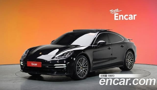 Porsche Panamera 2023 — ფოტო 1/20