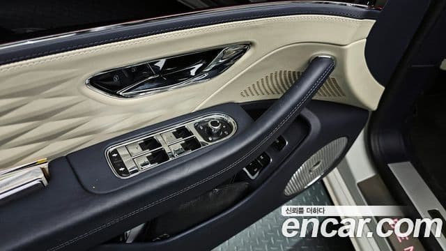Bentley Flying Spur 2021 — Şəkil 16/20