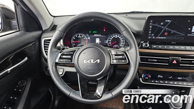 Kia Seltos 2022 — Şəkil 13/20