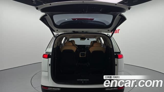 Kia Carnival 2020 — фото 20 из 20