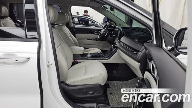 Kia Carnival 2022 — Şəkil 11/20